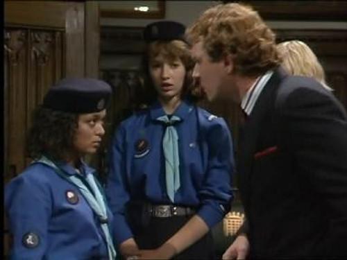 undefined Season 2 Episode 3 - A Wapping Conspiracy