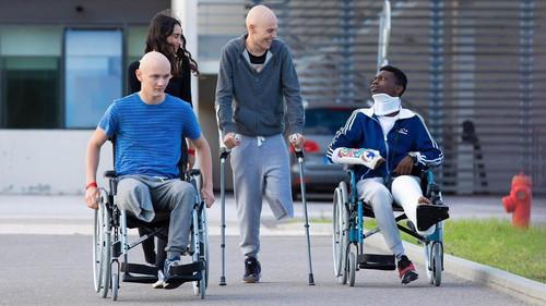 Les Bracelets rouges Season 2 Episode 1 - Episode 1