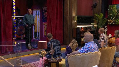 LOL: Last One Laughing Nederland Season 2 Episode 2 - The puppets dancing