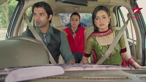 Iss Pyaar Ko Kya Naam Doon? Season 10 Episode 25 - Aarav Goes Missing