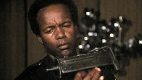 S.W.A.T. Season 2 Episode 18 - Deadly Weapons
