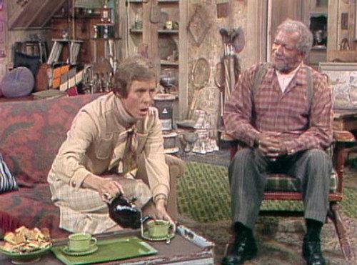 Sanford and Son Season 5 Episode 18 - Lamont in Love