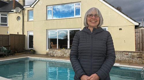 Four in a Bed Season 27 Episode 13 - East Creek B&B