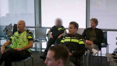 Bureau 040 Season 1 Episode 8 - Episode 8