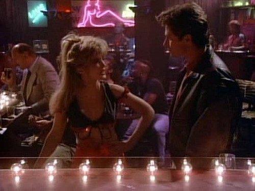 Wings Season 3 Episode 1 - The Naked Truth