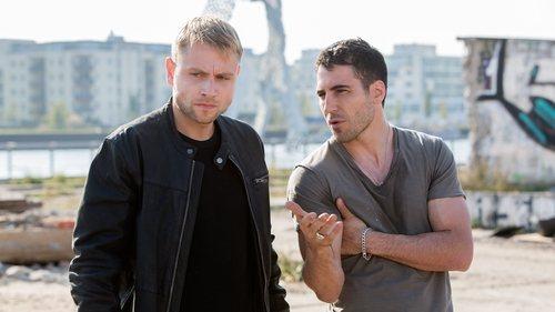 Sense8 Season 1 Episode 10 - What Is Human?