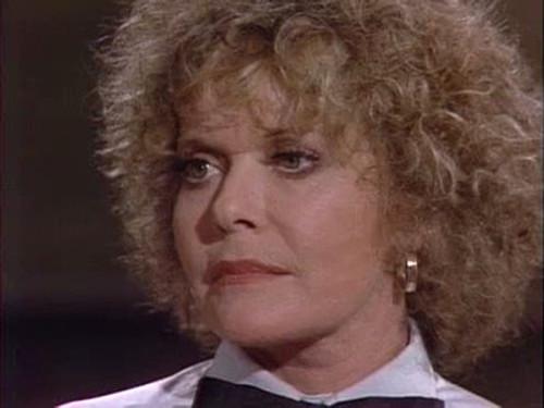 undefined Season 9 Episode 9 - Return of the Waitress