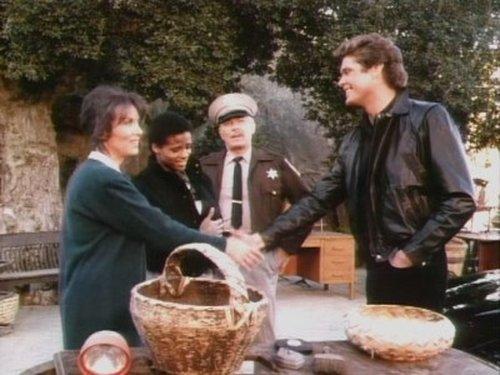 Knight Rider Season 4 Episode 17 - Hills of Fire