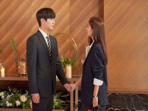 May I Help You? Season 1 Episode 10 - I Can See Your Lies