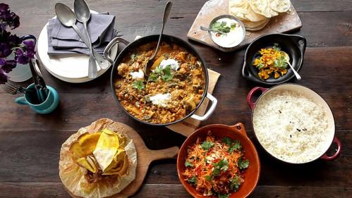 Jamie's 30-Minute Meals Season 1 Episode 6 - Rogan Josh Curry