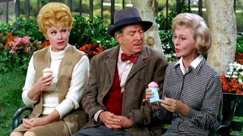 The Lucy Show Season 6 Episode 11 - Lucy, the Philanthropist