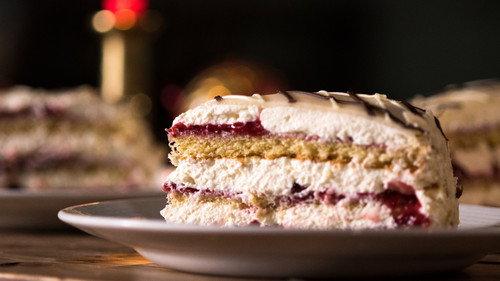 Paul Hollywood City Bakes Season 2 Episode 8 - Bergen