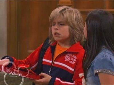 The Suite Life of Zack & Cody Season 2 Episode 19 - Ask Zack