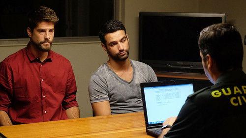 Mar de plástico Season 1 Episode 8 - El Pasado