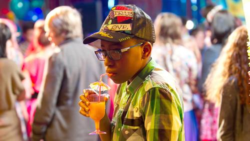 4 O'Clock Club Season 1 Episode 9 - Auction