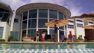 Brothers and Sisters Season 3 Episode 1 - Glass Houses