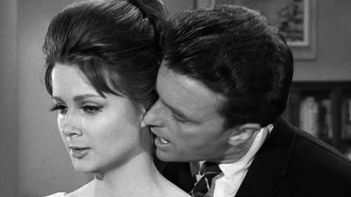 The Fugitive Season 1 Episode 14 - The Girl from Little Egypt