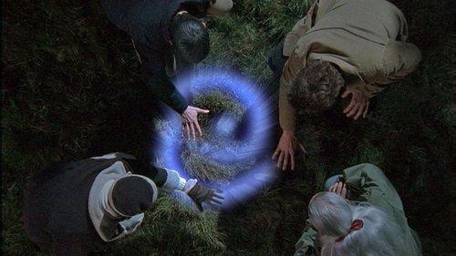 Roswell Season 1 Episode 12 - Into the Woods