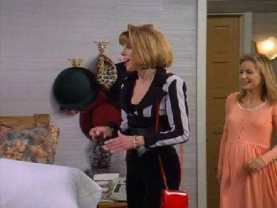 Cybill Season 1 Episode 10 - Death and Execs