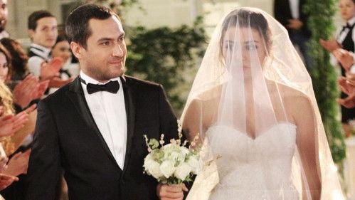 Siyah İnci Season 1 Episode 4 - Episode 4