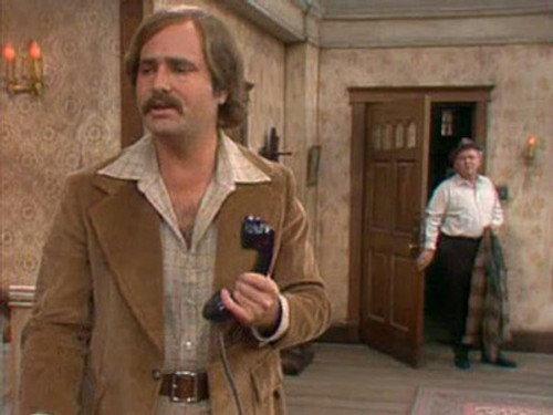 All in the Family Season 6 Episode 6 - Chain Letter