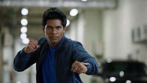 Power Rangers Season 27 Episode 4 - Artist Anonymous