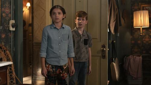 Secrets of Sulphur Springs Season 1 Episode 9 - As Time Goes By