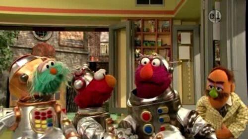 Sesame Street Season 39 Episode 25 - The Help-O-Bots