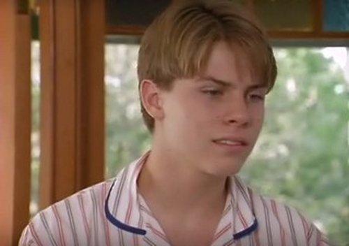 Spellbinder Season 1 Episode 25 - Breakfast Of Champions