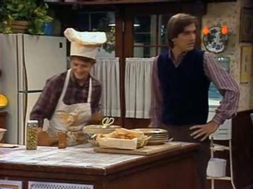 Family Ties Season 3 Episode 4 - Love Thy Neighbor