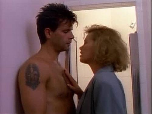 The Hitchhiker Season 4 Episode 9 - Trust Me