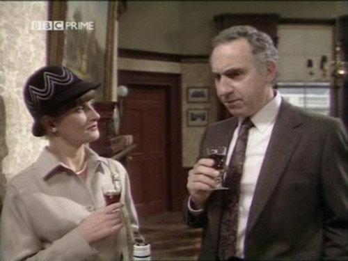 Yes Minister Season 3 Episode 1 - Equal Opportunities
