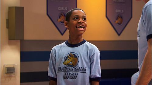 Lab Rats Season 1 Episode 9 - Death Spiral Smackdown