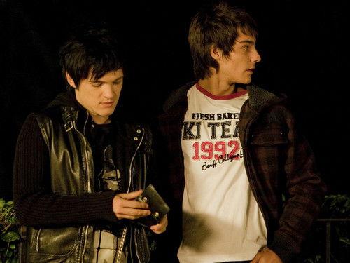 Physics or Chemistry Season 4 Episode 8 - Tu primero...