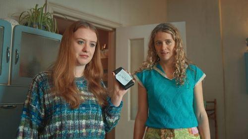 Extraordinary Season 1 Episode 7 - The Merry Monarch