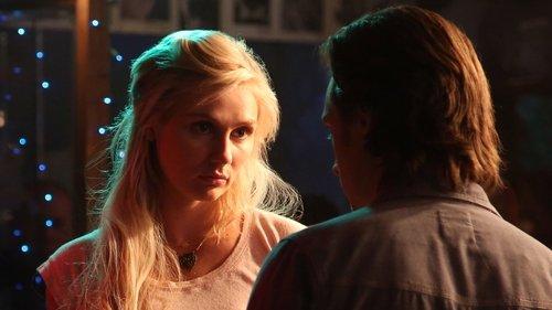 Nashville Season 2 Episode 1 - I Fall to Pieces