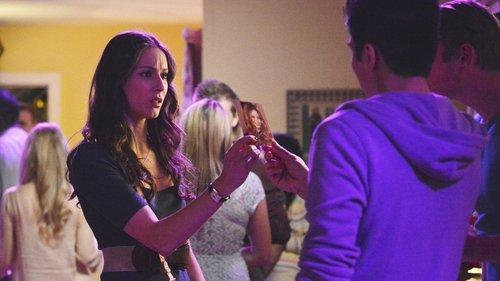 Pretty Little Liars Season 4 Episode 5 - Gamma Zeta Die!
