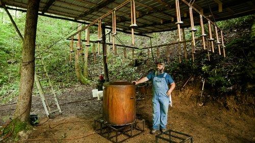 Moonshiners Season 9 Episode 4 - Enemy at the Gates