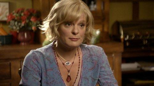 Raising Hope Season 2 Episode 13 - Tarot Cards