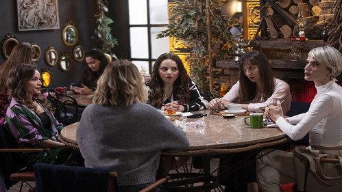 Sarmaşık Zamanı Season 1 Episode 8 - Episode 8