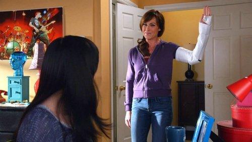 Awkward. Season 5 Episode 4 - Now You See Me, Now I Don't