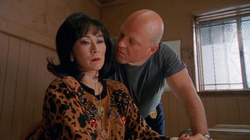 The Shield Season 1 Episode 6 - Cherrypoppers