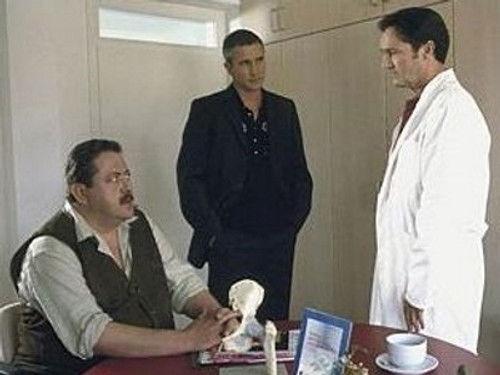 Die Rosenheim-Cops Season 3 Episode 1 - Tödliches Rendezvous