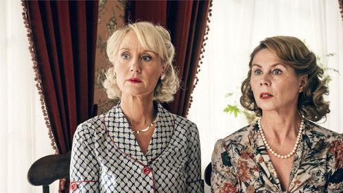 Seaside Hotel Season 10 Episode 9 - Coming home