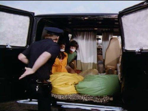 Hawaii Five-O Season 10 Episode 3 - The Cop On The Cover