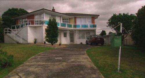 Outrageous Fortune Season 2 Episode 1 - Thy Name Is Woman