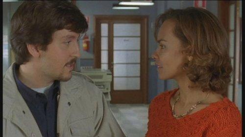 Police District Season 1 Episode 4 - The violence / The fraud