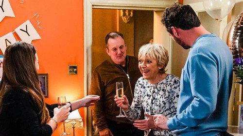 EastEnders Season 39 Episode 9 - 6628