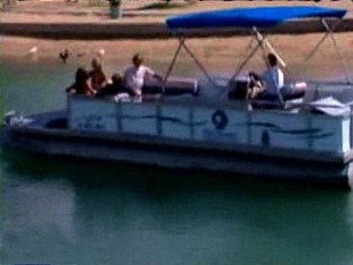 Monster Garage Season 1 Episode 8 - Pontoon Bus