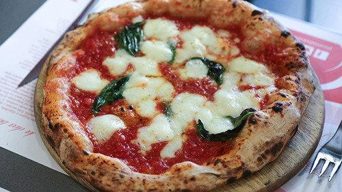 The Pizza Show Season 2 Episode 7 - Naples, the Birthplace of Pizza